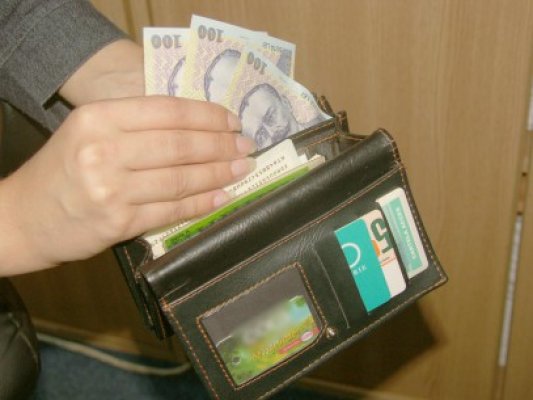 Salariul minim pe economie rămâne neschimbat